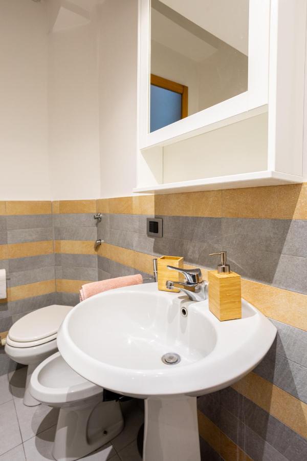 Xenia Apartments - Enjoy Porta Venezia In Modern Apt- 10 Min From Duomo ميلان المظهر الخارجي الصورة